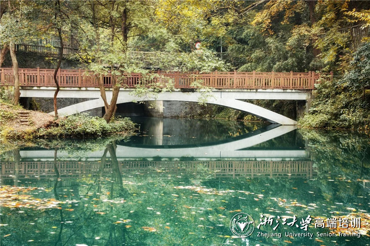 浙江大学-小金县脱贫攻坚能力提升专题研讨班顺利开班