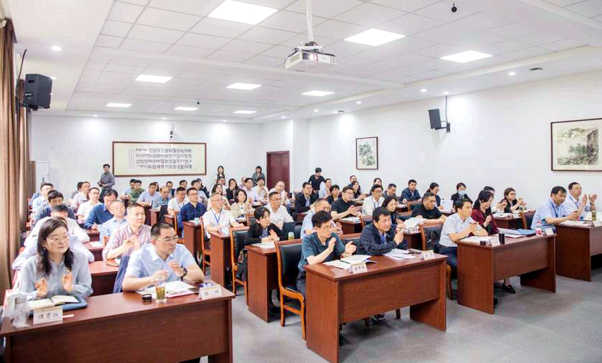 嘉兴市干部赴浙大举办全面提升数字化改革能力专题研修班
