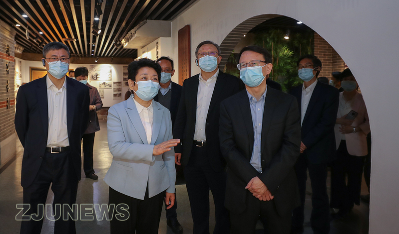 省政协主席黄莉新到浙大专题调研重大科技创新平台载体建设情况