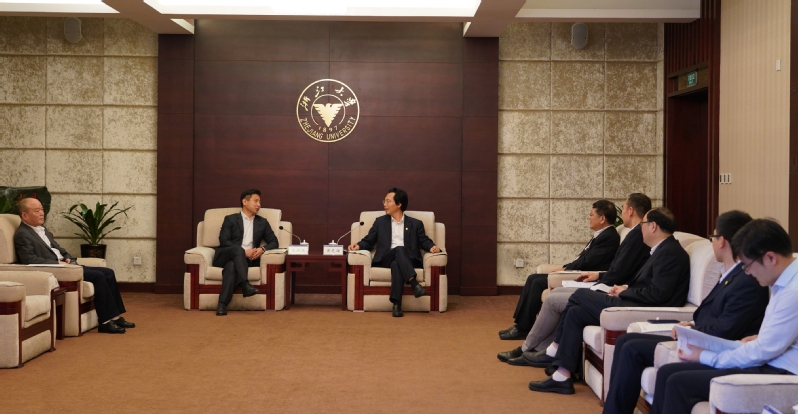 红日集团药业股份有限公司一行来访浙江大学