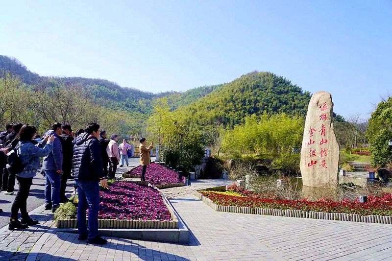 媒体报道|解放日报:新共识 几十名上海乡村产业振兴“头雁”走进大学