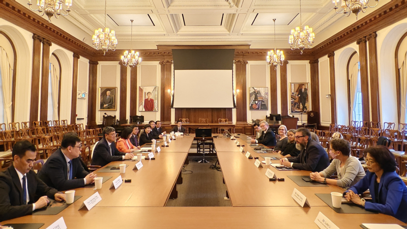 浙江大学党委书记任少波率代表团访问美国与加拿大