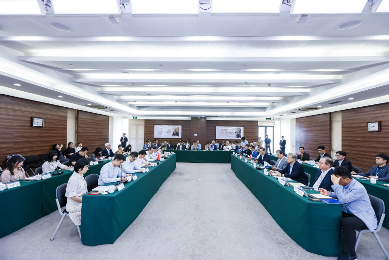 浙江大学党委书记任少波会见韩国政产学研联合代表团