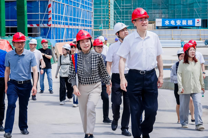 浙江大学党委书记任少波深入紫金港校区在建工地开展现场调研