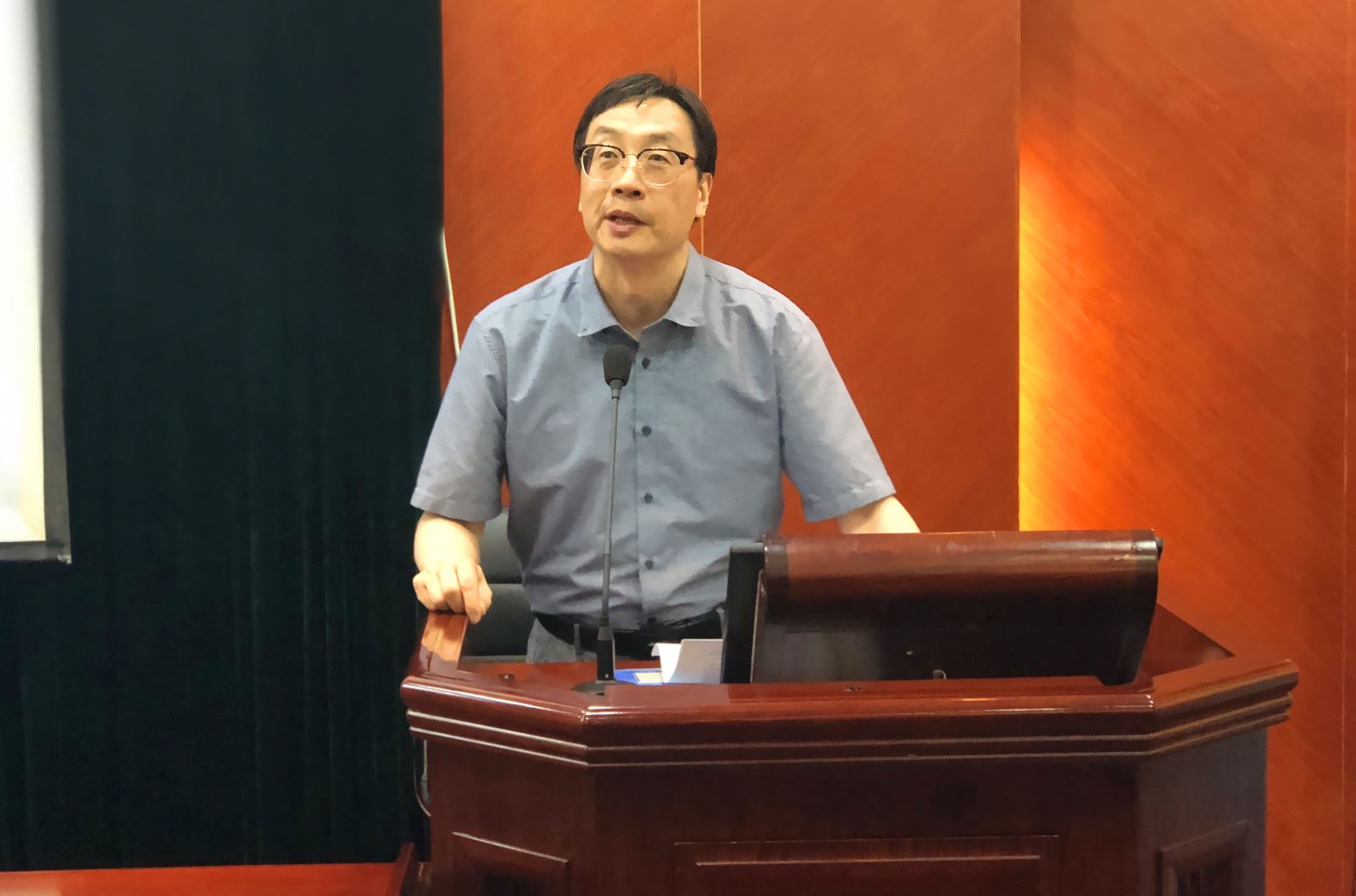 说明: C:\Users\lenovo\Desktop\报告会\WechatIMG319.jpg